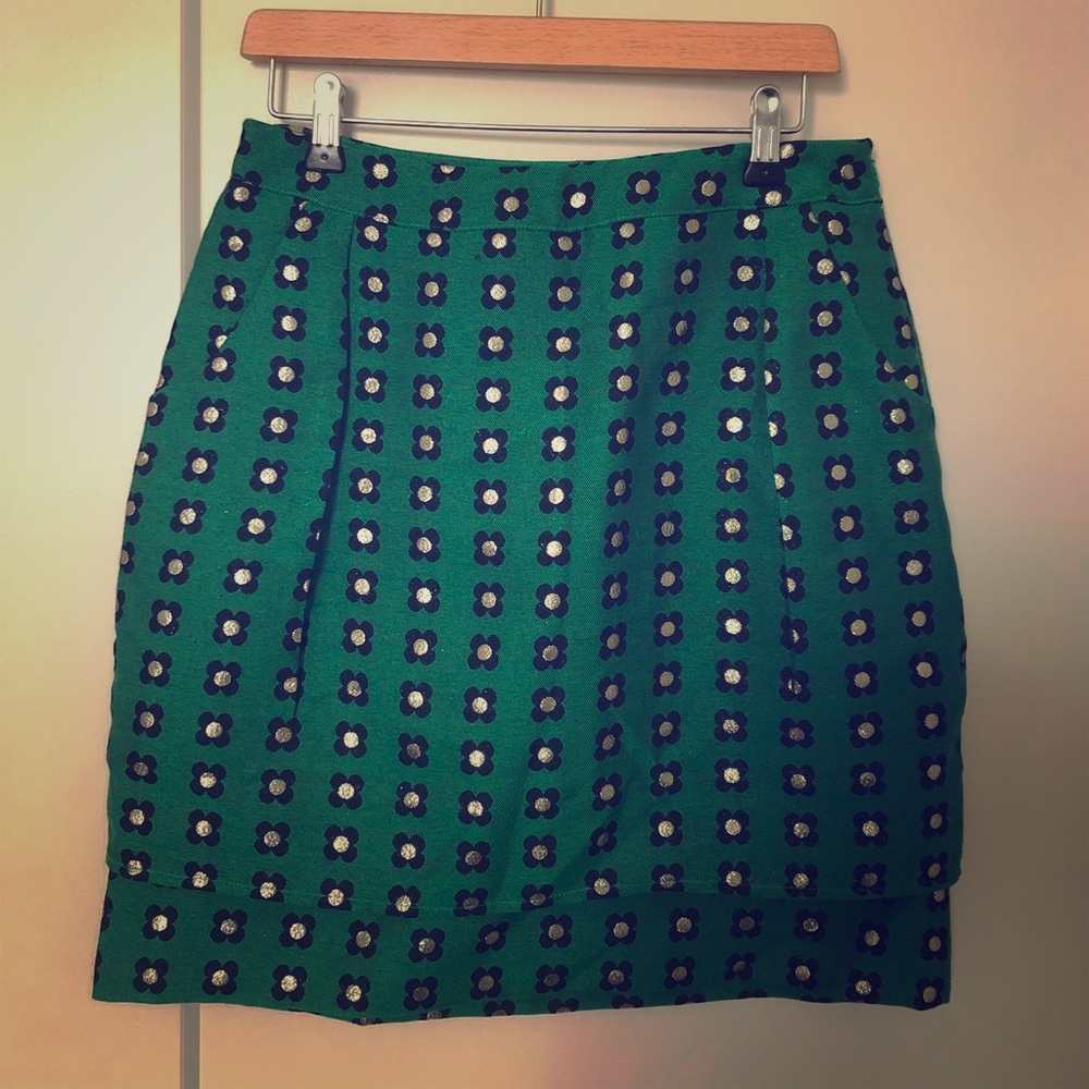 NWT Anthropologie skirt w/ gold accents & pockets!